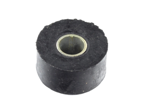 TULEJA METALOWO - GUMOWA SILNIKA GY6 28x10x14mm 